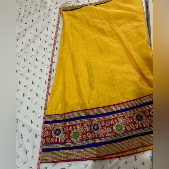 Yellow Indian Lehenga Skirt - Size XL - Adjustable Waist - Picture 6 of 9